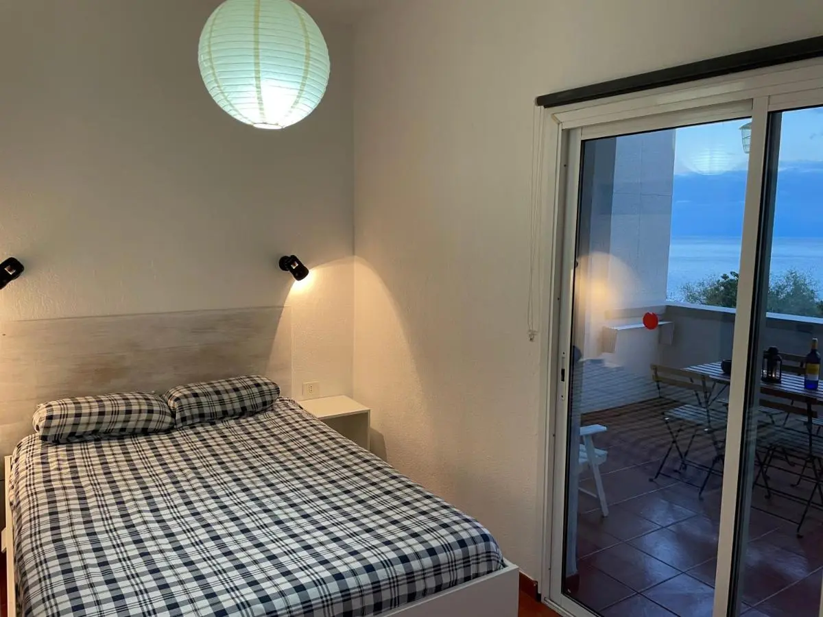 Image 1 of Apartamento Playa Chica Tenerife