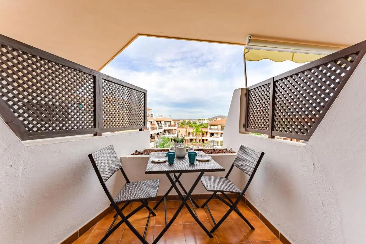 Image 3 of Apartamento con piscina golf del sur