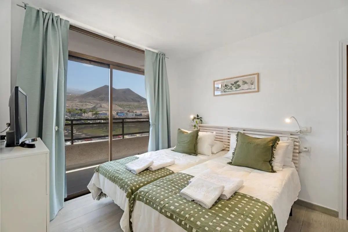 Image 1 of Apto Shasha Los Cristianos By Paramount Holidays