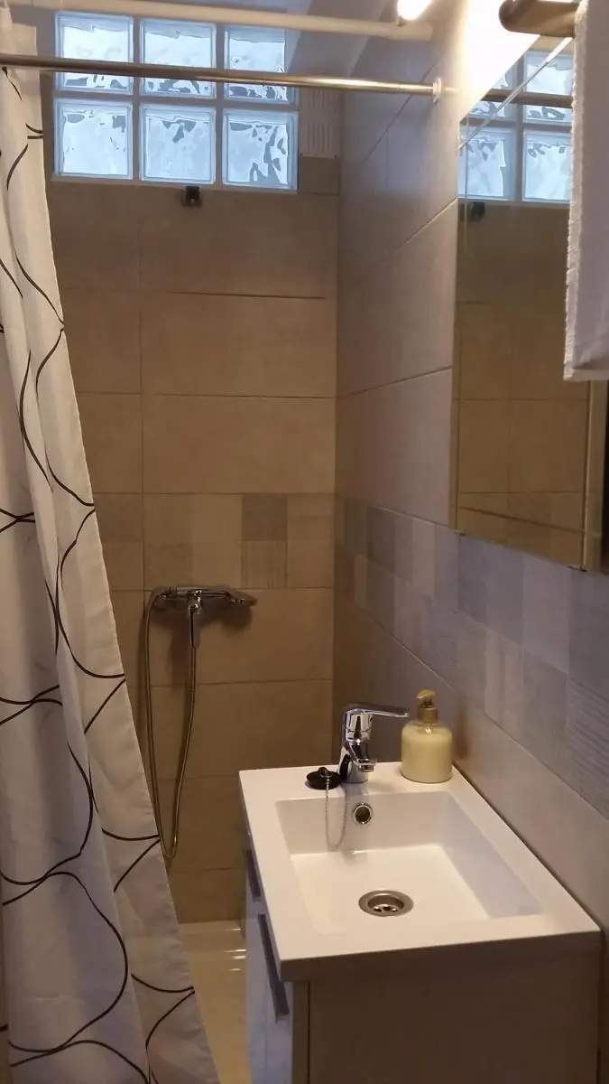 Image 1 of Avenue Study