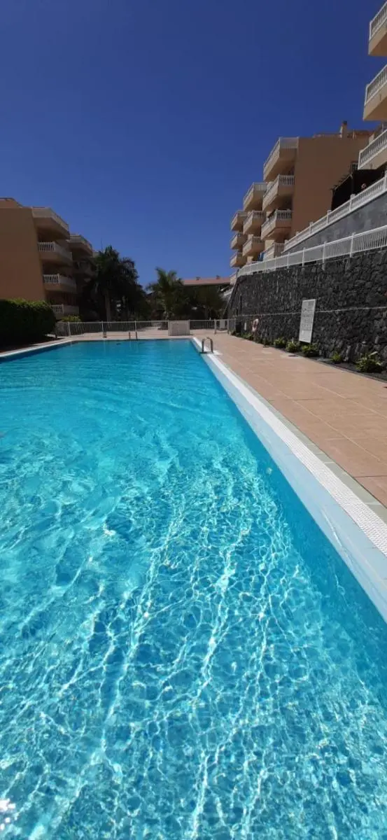 Image 3 of Beach apartment with pool