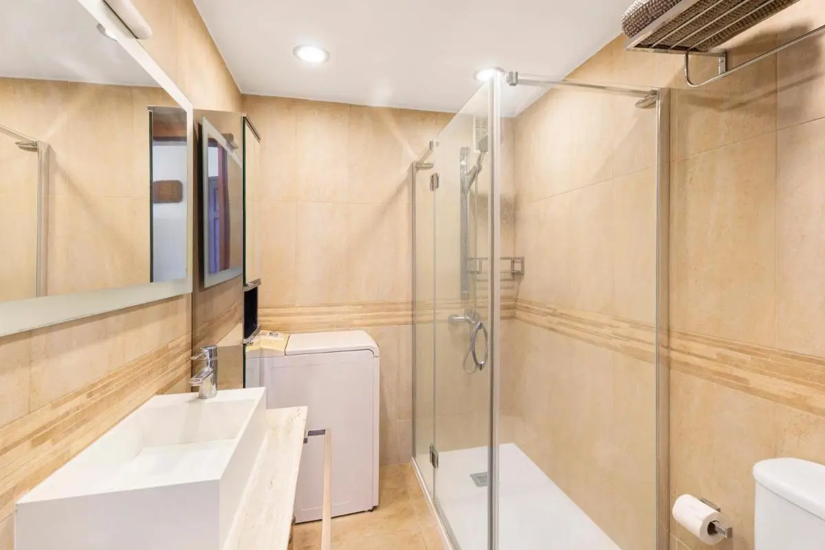 Image 2 of Beautiful Arenas Negras By Paramount Holidays