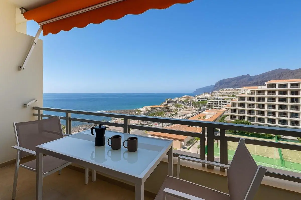 Image 6 of Beautiful Arenas Negras By Paramount Holidays