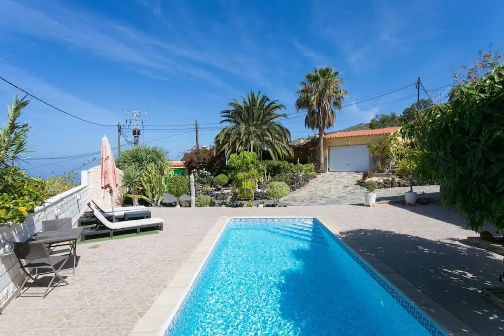 Image 3 of Beautiful villa with stunning view