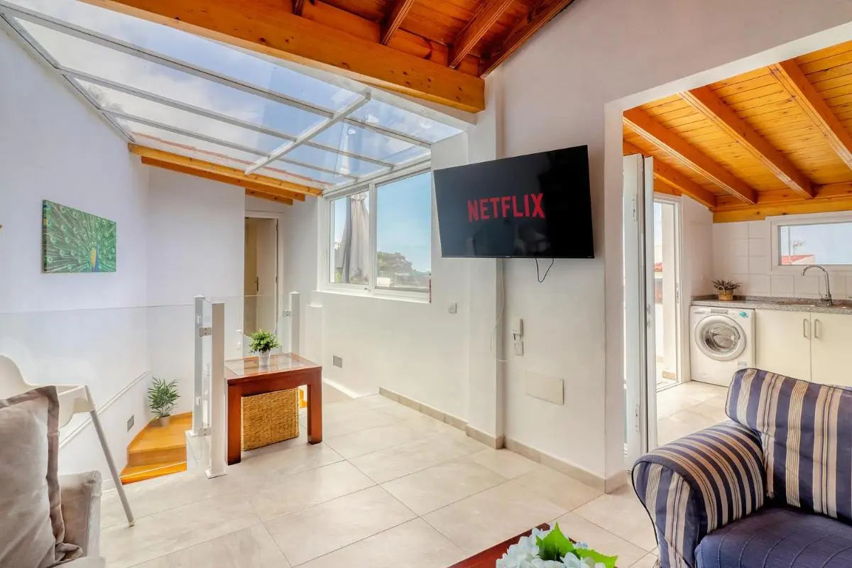 Image 2 of Big terraced house, 100m to the beach, with BBQ and sea view