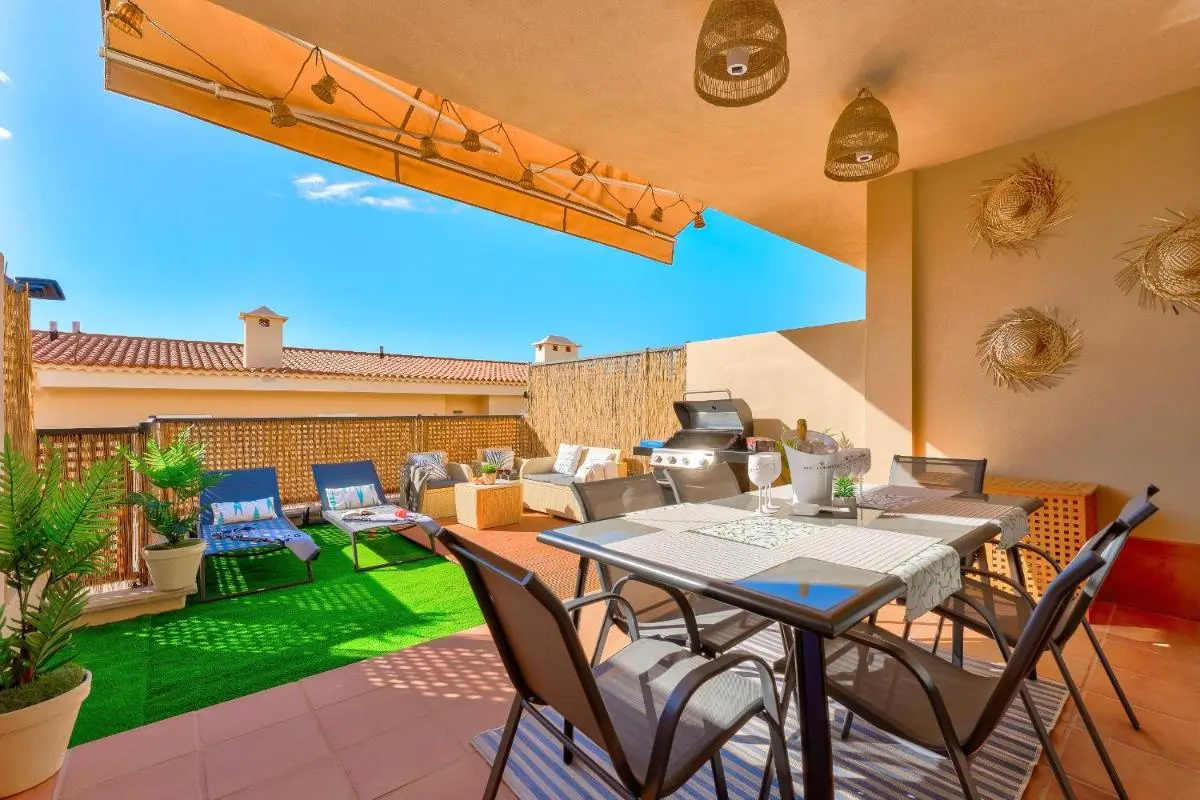 Image 4 of Black Beach Luxury Vacation House