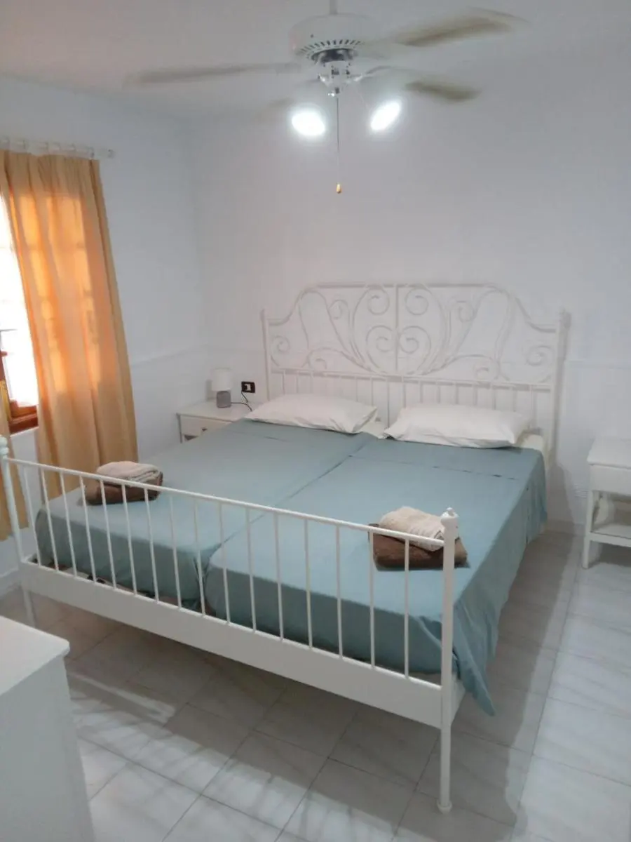 Image 4 of Blue Island House on the hill