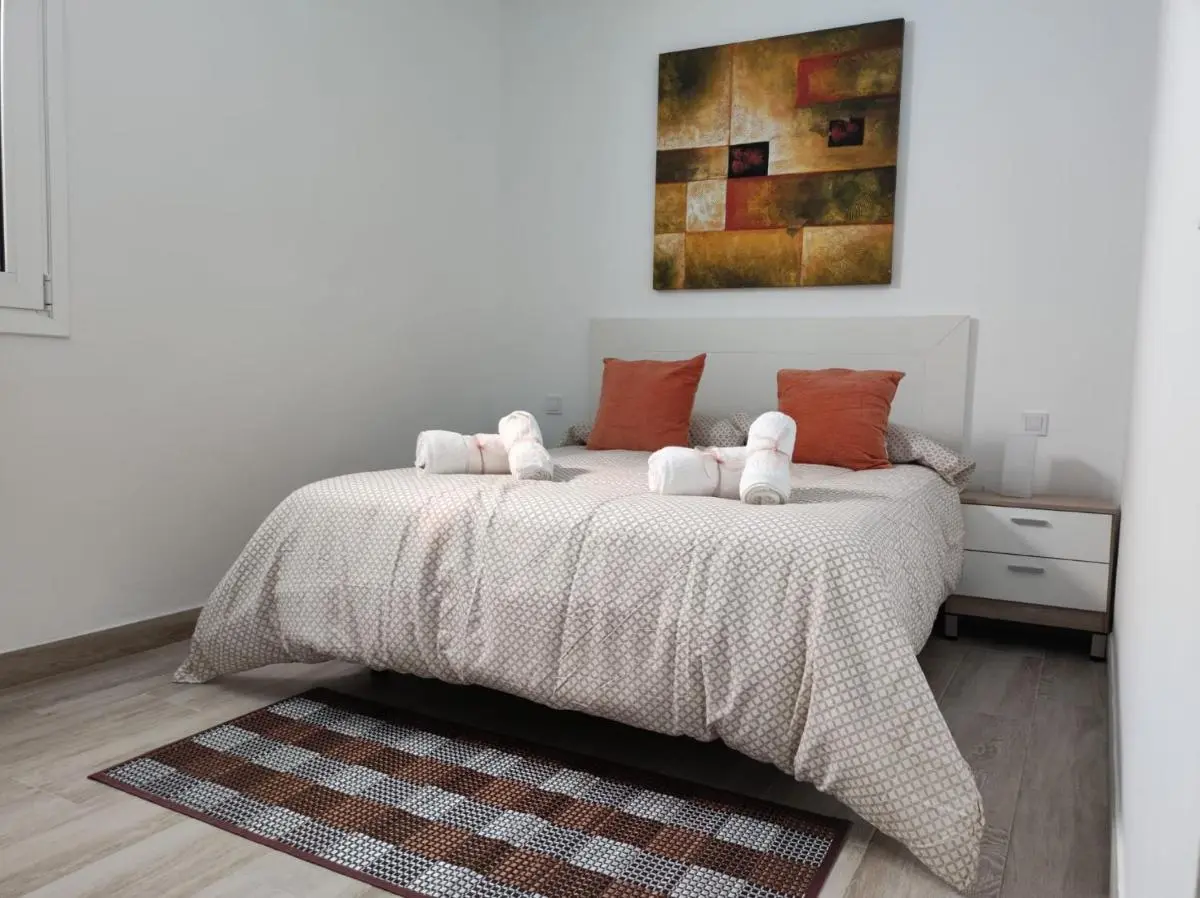 Image 6 of CASA PIRÁMIDE 1 Terraza y Parking privado