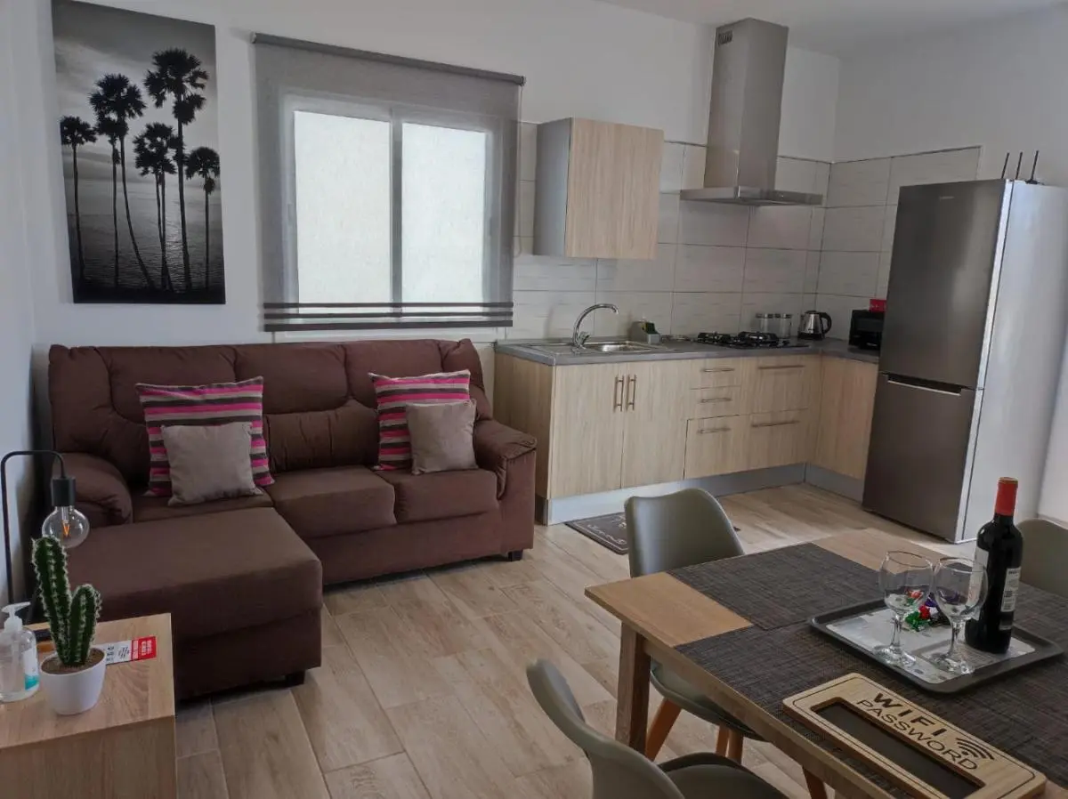 Image 2 of CASA PIRÁMIDE 2. Terraza WiFi y Parking Privado