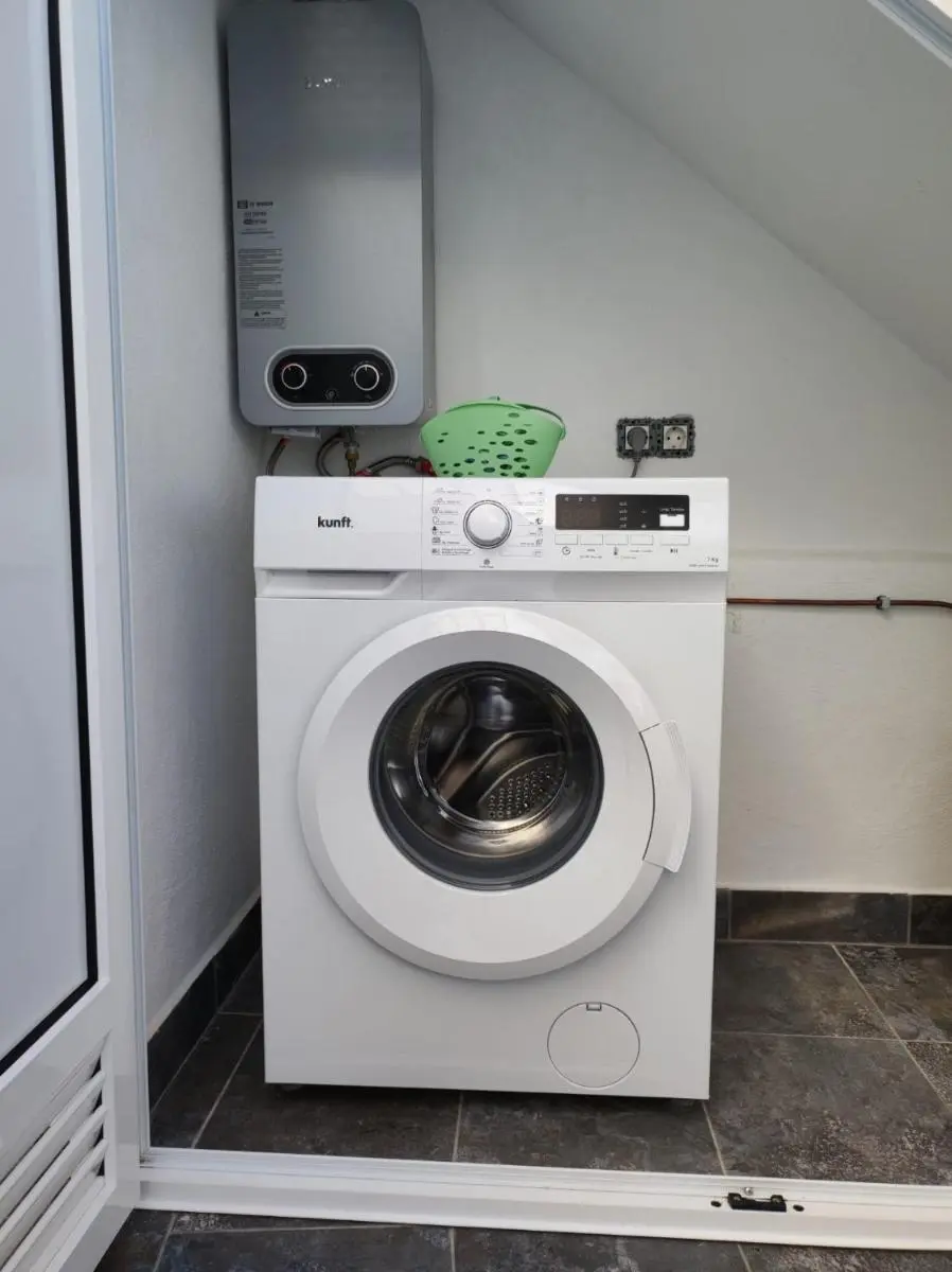 Image 4 of CASA PIRÁMIDE 2. Terraza WiFi y Parking Privado