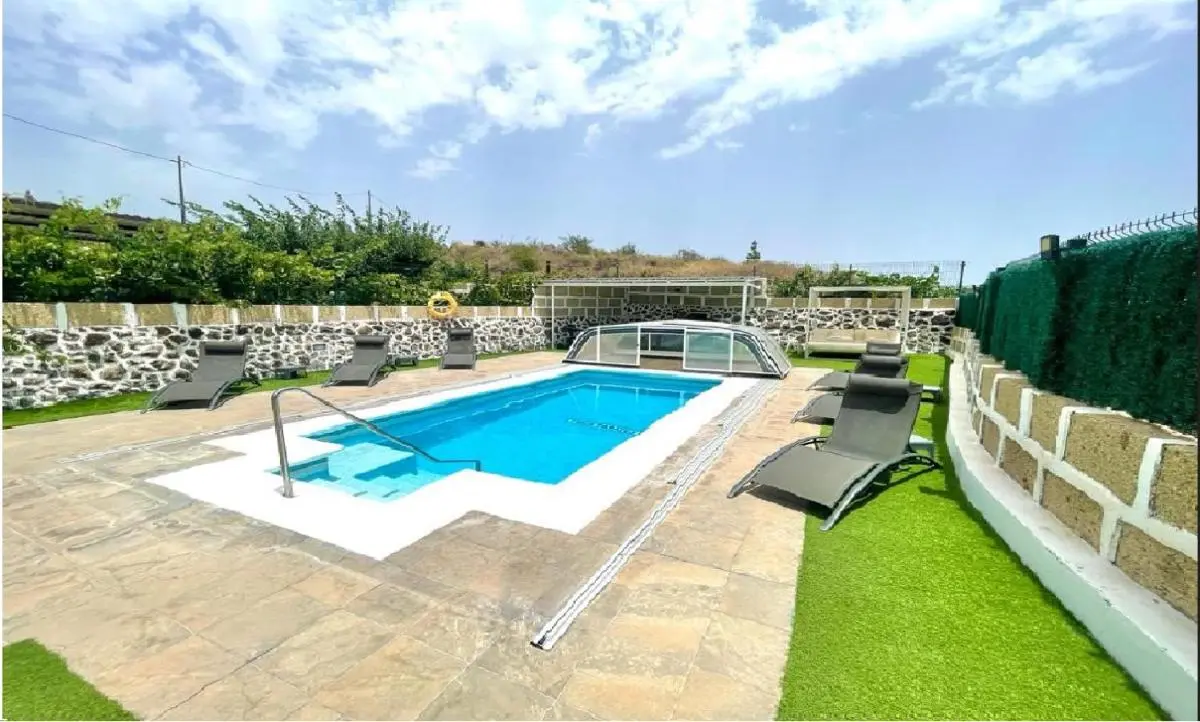 Image 3 of Casa Rural Finca Paraíso. Heated pool