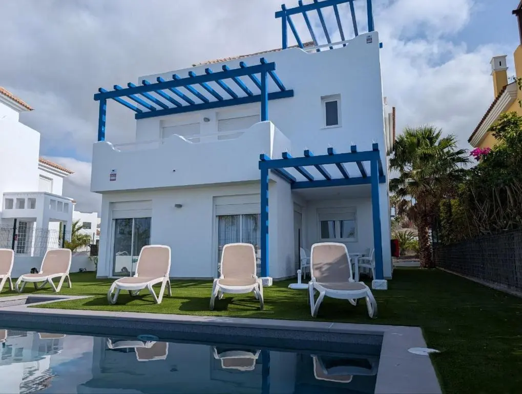 Image of Easytenerife – Villa Red Princess