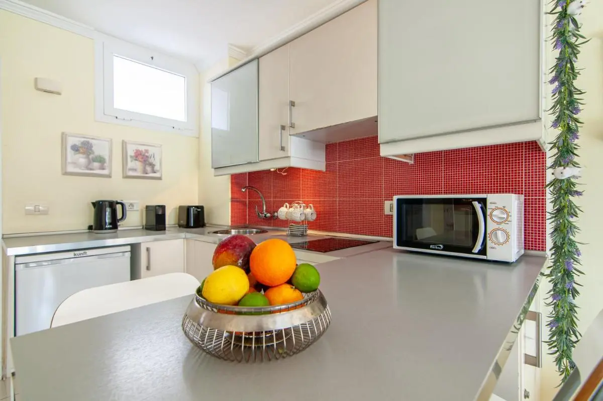 Image 4 of El Dorado Garden View PH04