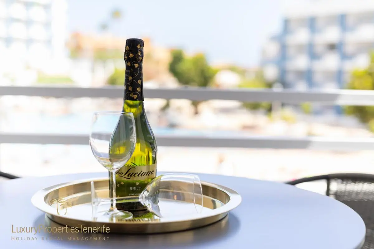 Image 4 of Estudio Caridad