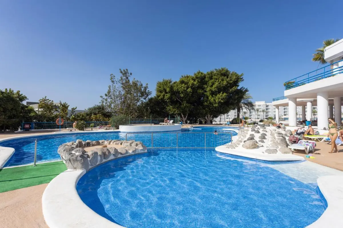 Image 2 of Estudio Paraiso del Sur