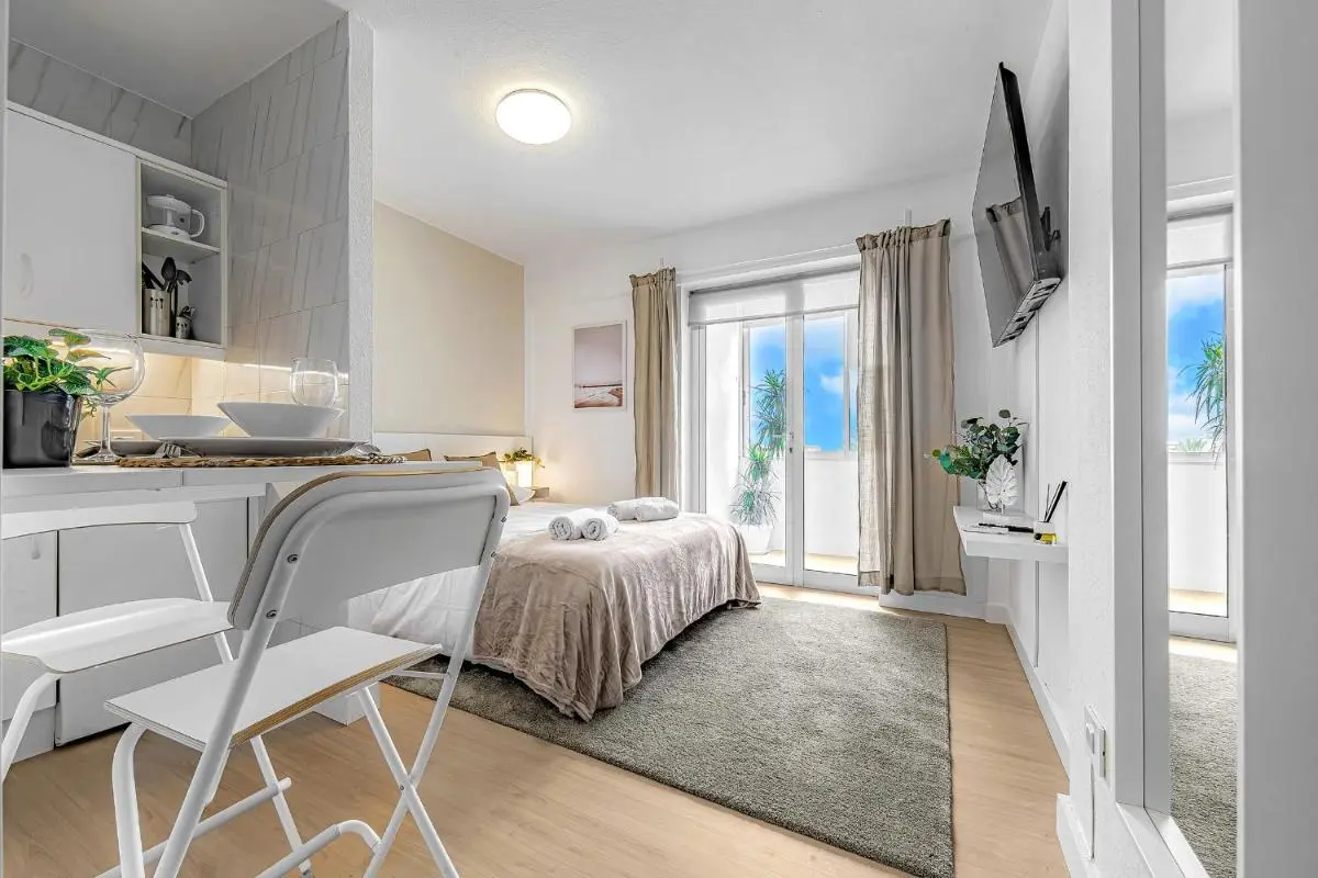 Image 4 of Estudio con vistas ciudad