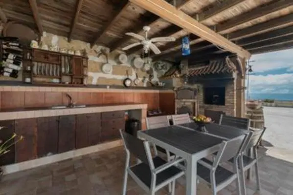 Image 4 of F tamaide