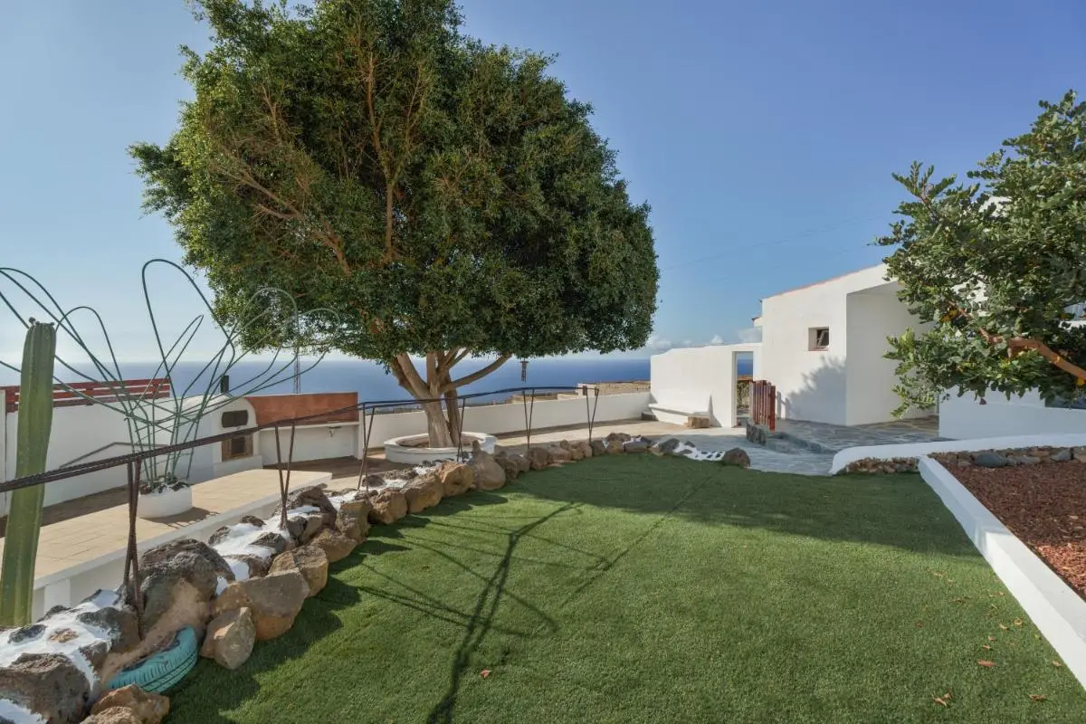 Image 5 of Finca Pisaverde