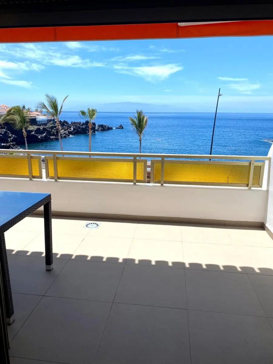 Image 5 of Front Line Beach Apartment Tenerife