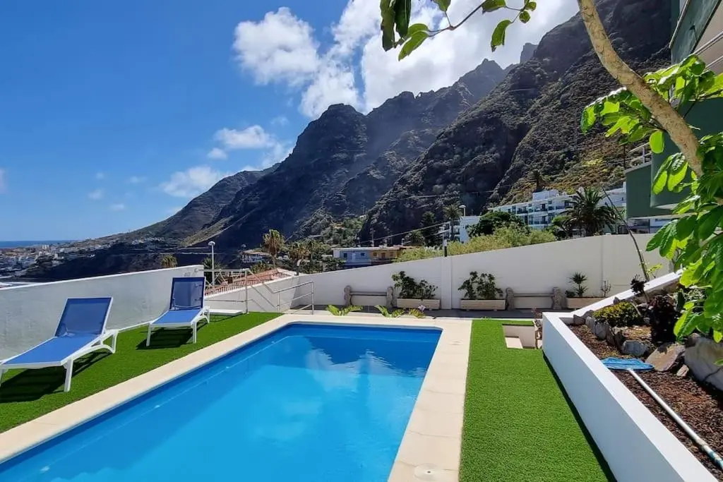 Image of Green House