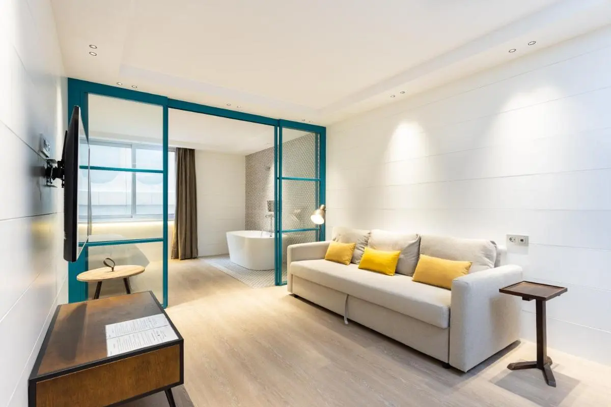 Image 1 of Home2Book Elegant Apartment Santa Cruz Center