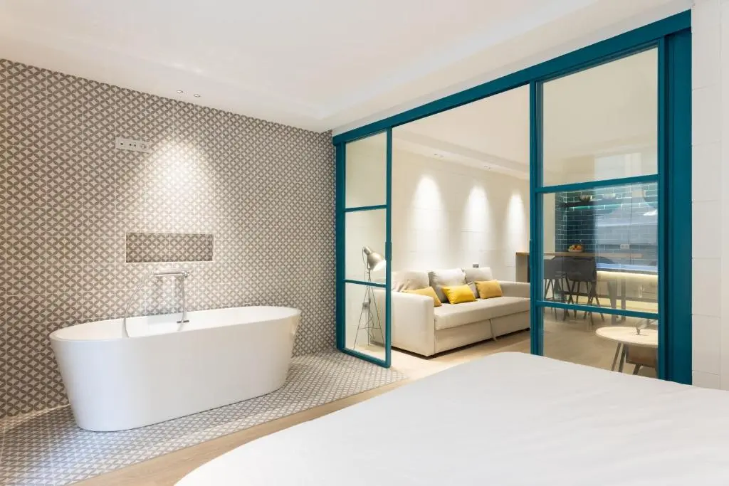 Image of Home2Book Elegant Apartment Santa Cruz Center