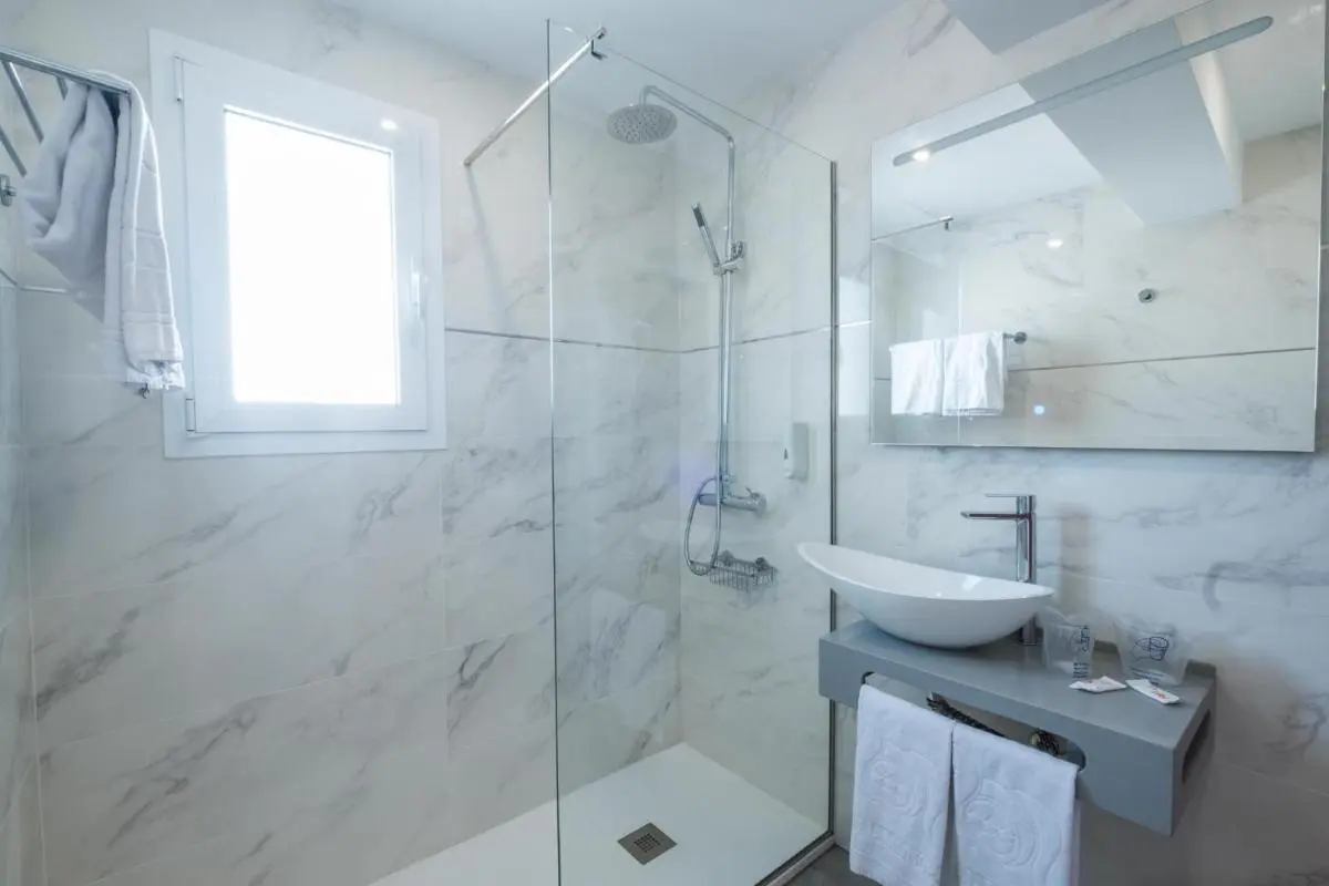 Image 1 of Hotel Monopol