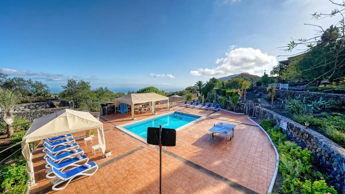 Image 2 of Hotel Rural La Correa del Almendro & Bubble Experience – Adults Only