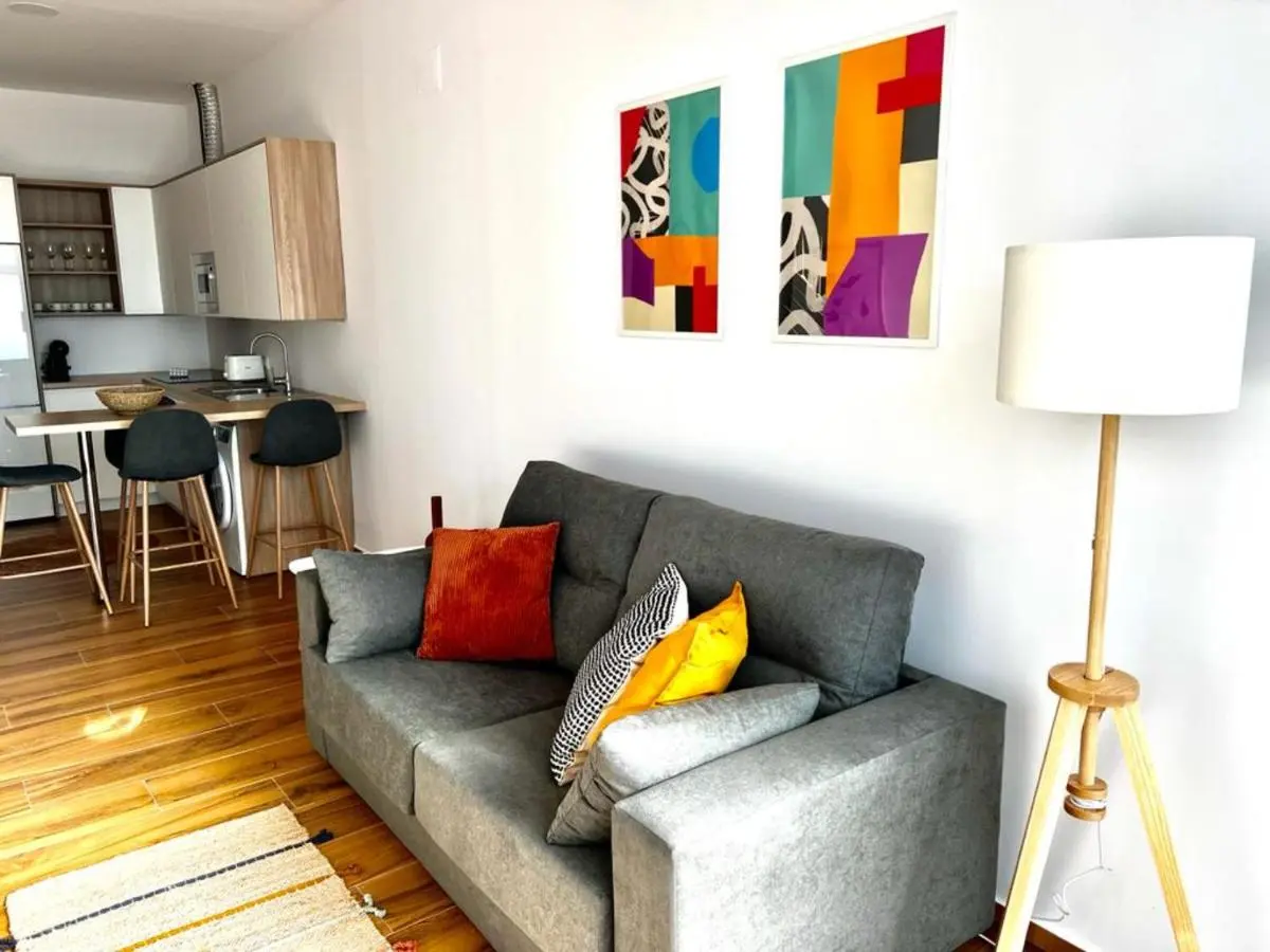 Image 2 of Jasmine L7