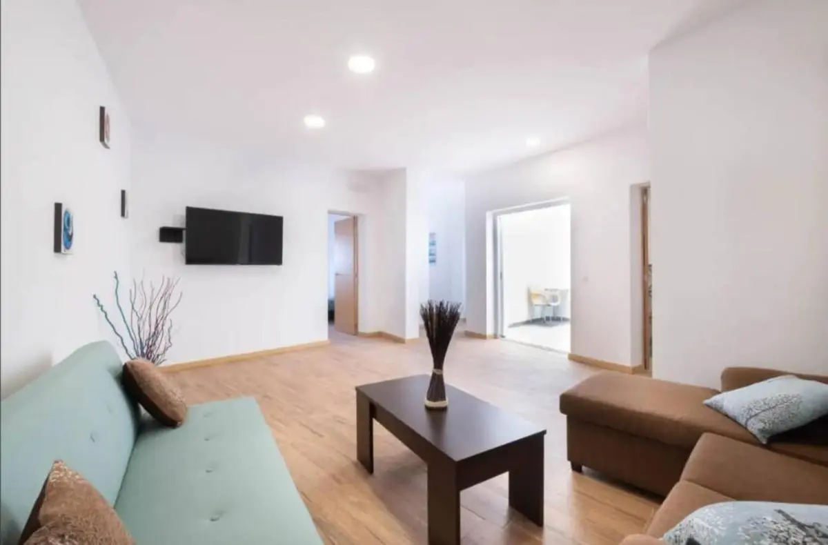 Image 4 of Karin House