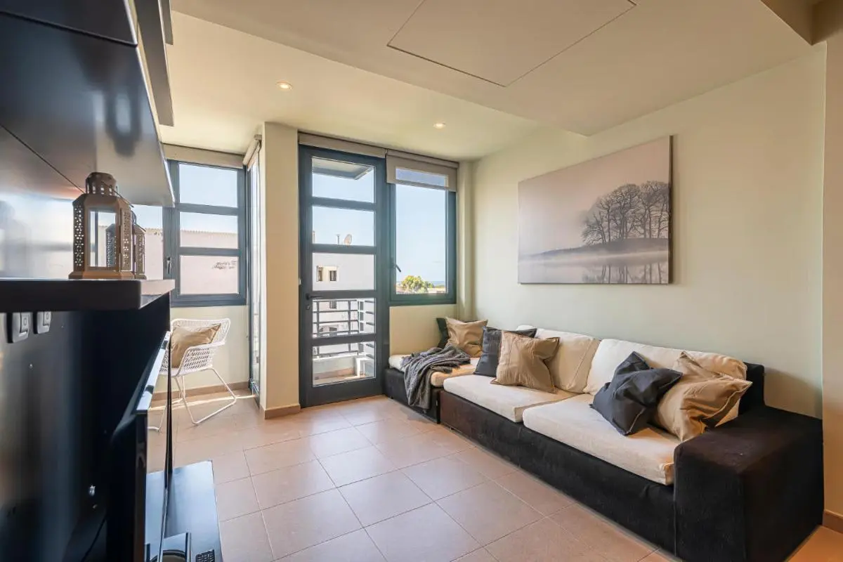 Image 4 of LUXURY HOLIDAYS SUITES, Playa de los Cristianos