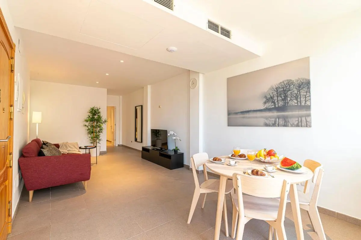 Image 3 of LUXURY HOLIDAYS SUITES, Playa de los Cristianos