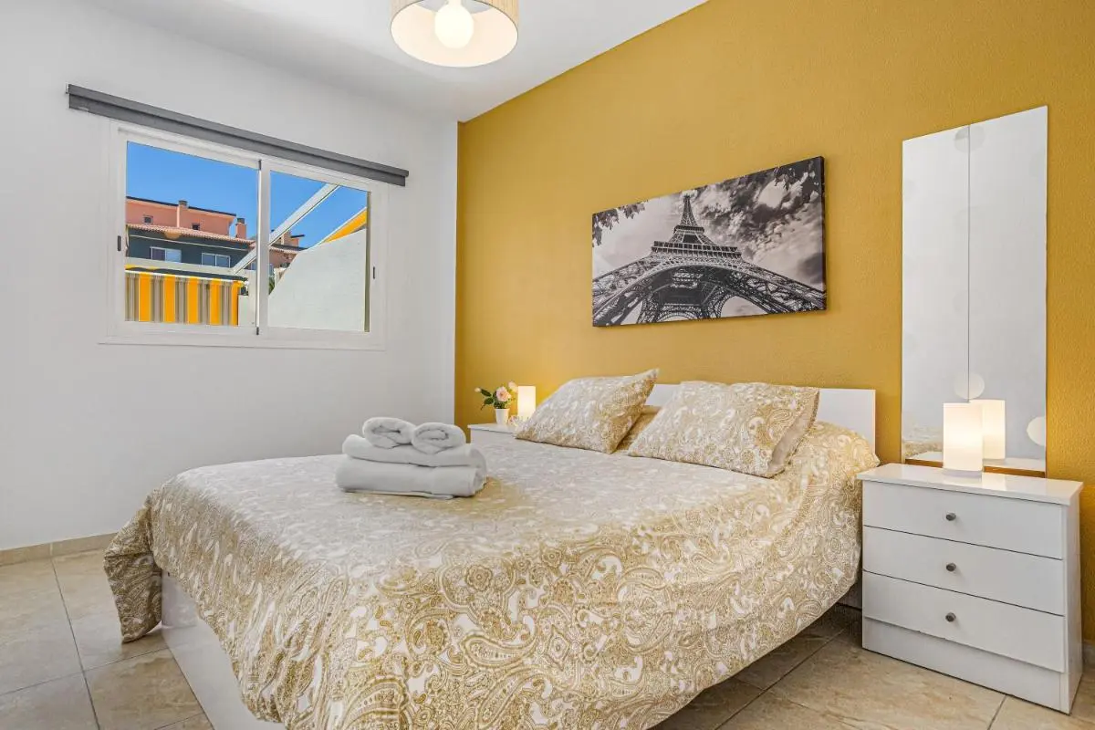 Image 1 of La Octava Isla