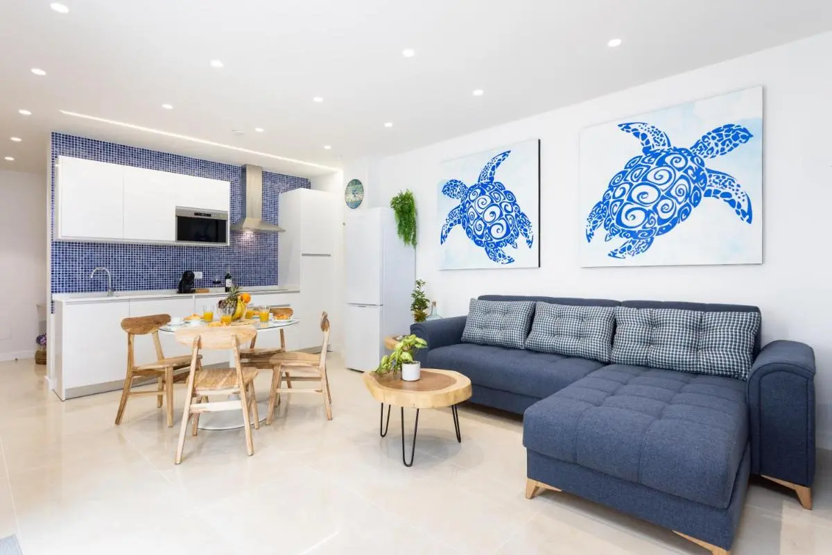 Image 2 of La Tortuga Azul B