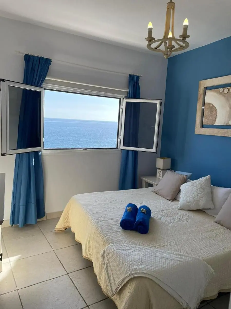 Image 4 of Las Perlas