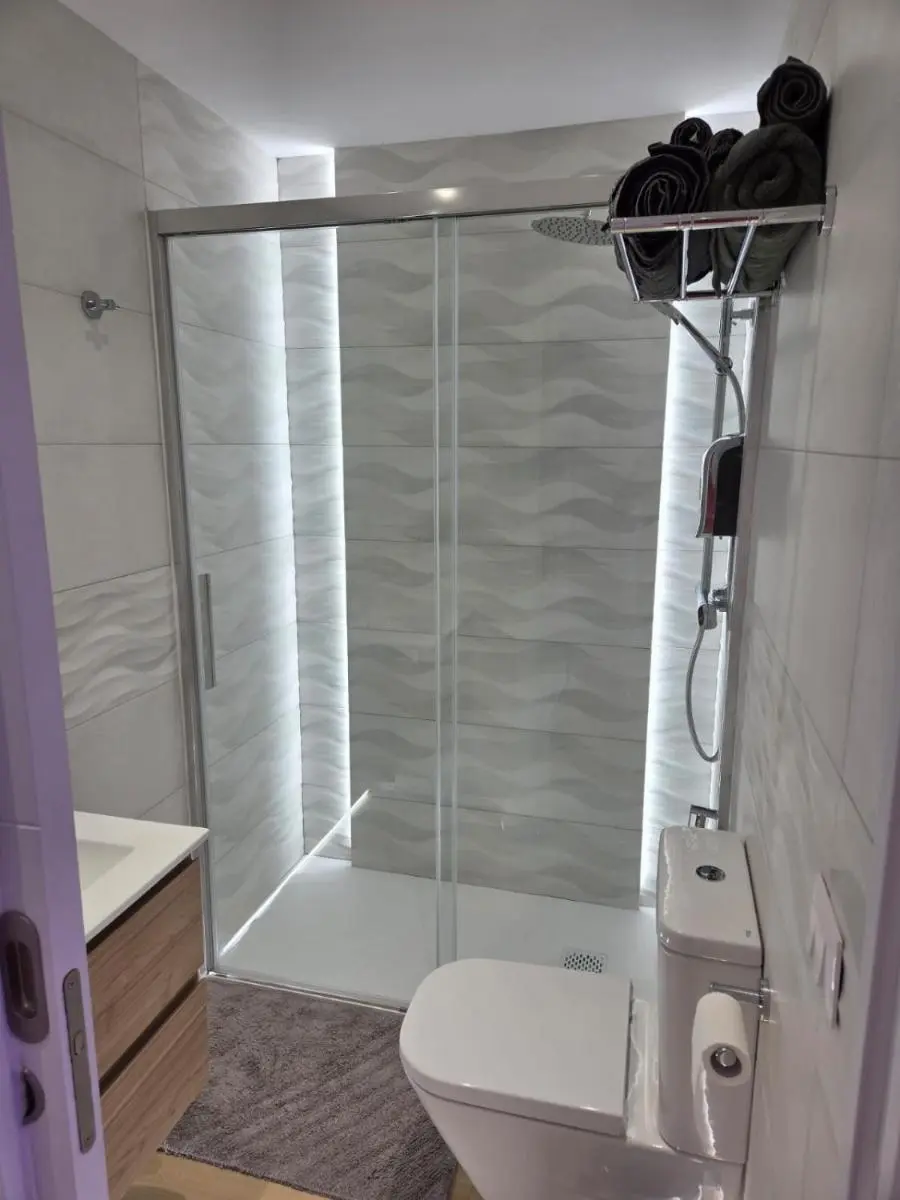 Image 5 of Luxury Alondras E108