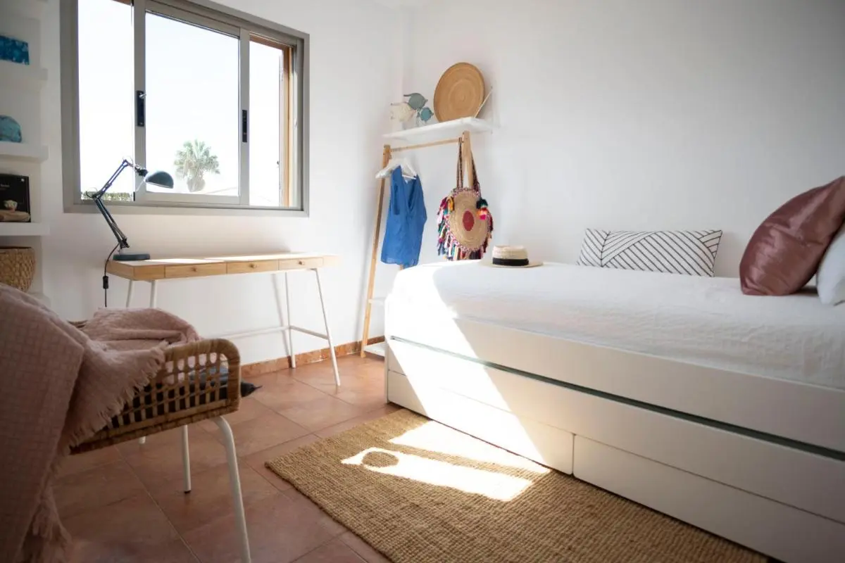 Image 5 of Mar y Sol