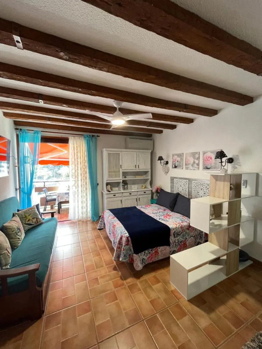 Image 3 of Marine Studio on the Beach