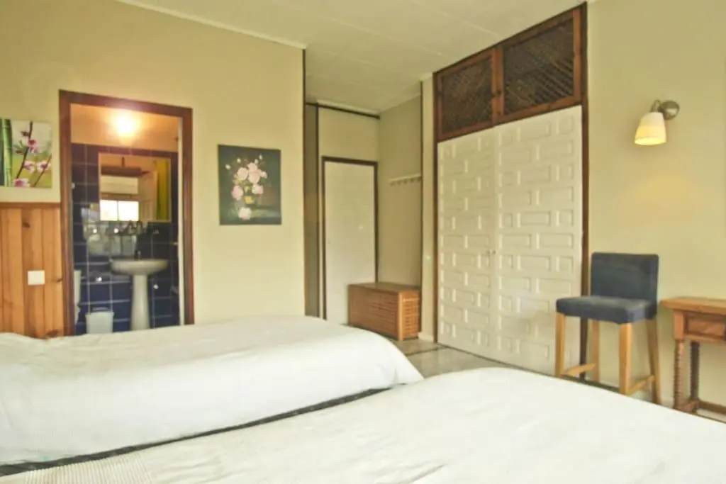 Image 6 of Modernes Appartment mit Bergblick und großen Pool