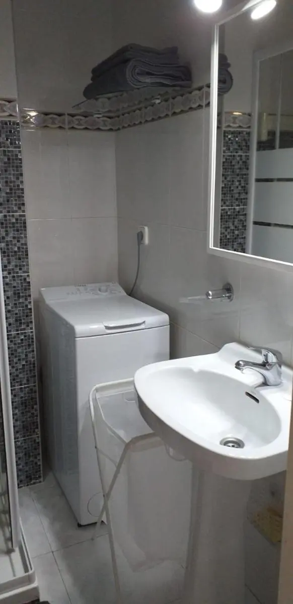 Image 4 of Monolocale