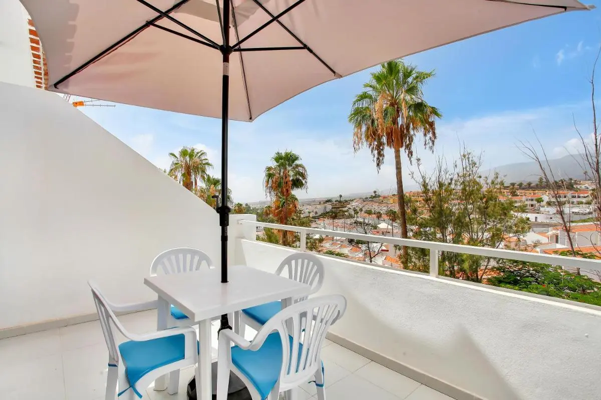 Image 6 of Monolocale vistamare al Island Village Heights