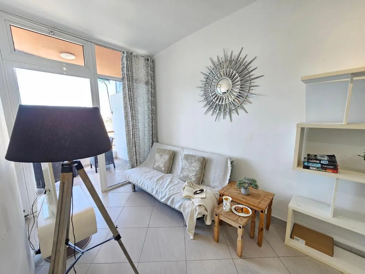 Image 4 of NEW SEAFRONT DREAMING VIEW APARTMENT, Los Cristianos