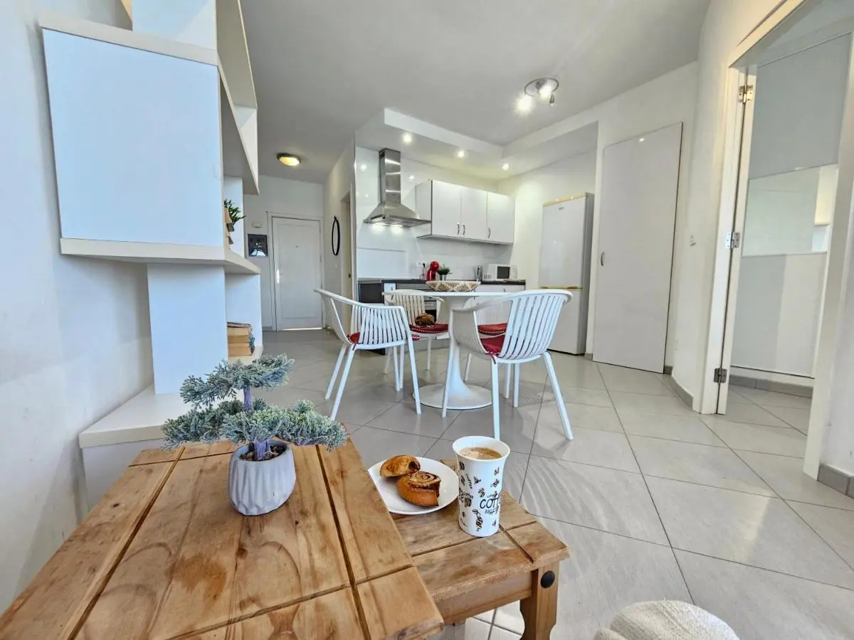 Image 3 of NEW SEAFRONT DREAMING VIEW APARTMENT, Los Cristianos