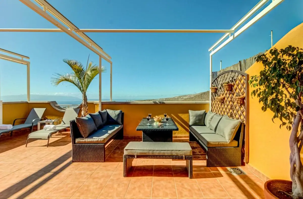 Image 4 of Nayara Sunset