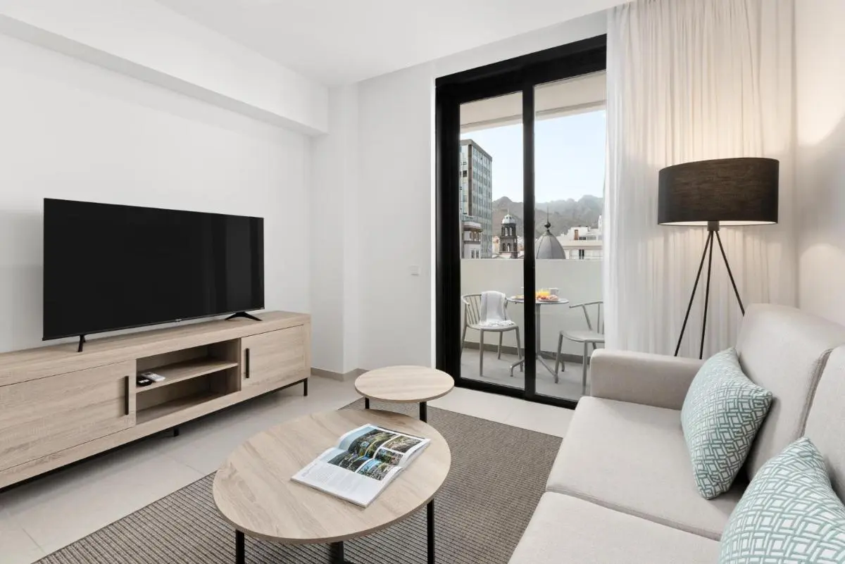 Image 4 of OBSIDIAN Ático Tagoro