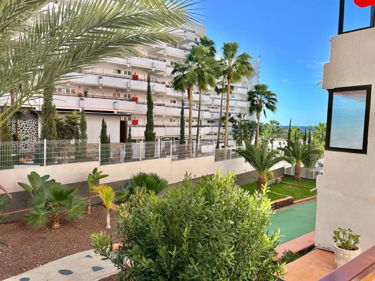 Image 6 of Olympia Palmalicious Apartment