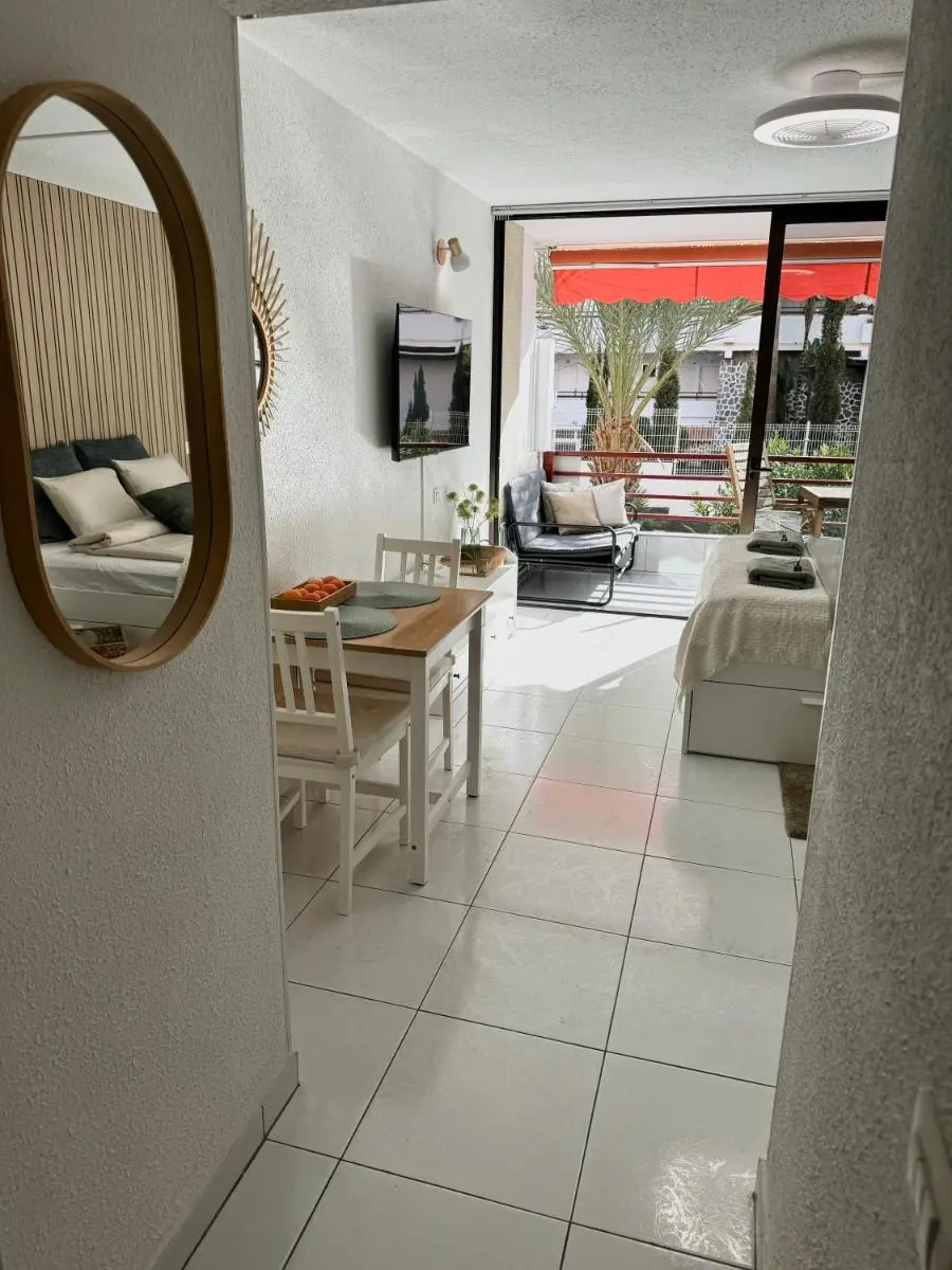 Image 4 of Olympia Palmalicious Apartment