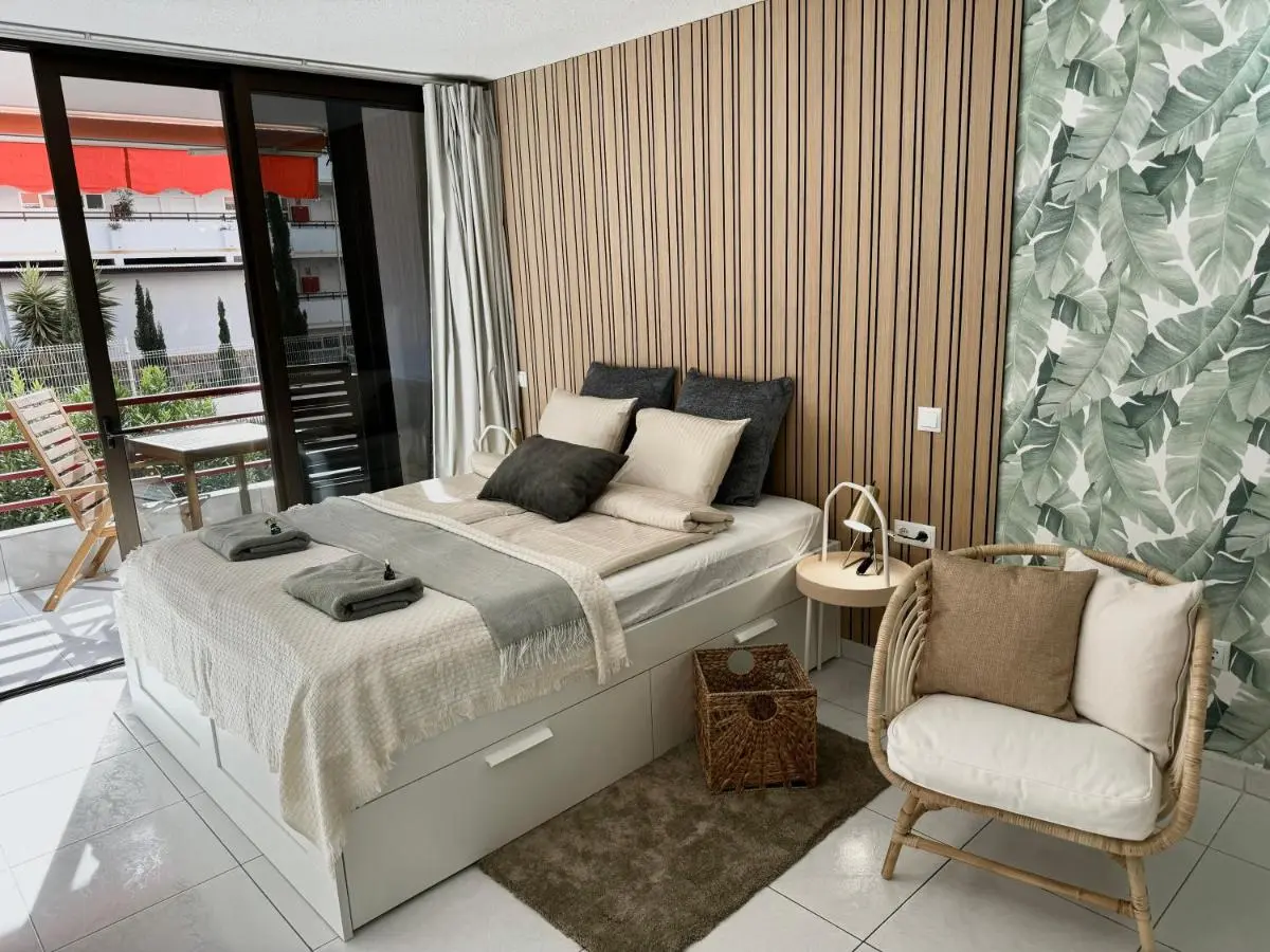 Image 1 of Olympia Palmalicious Apartment