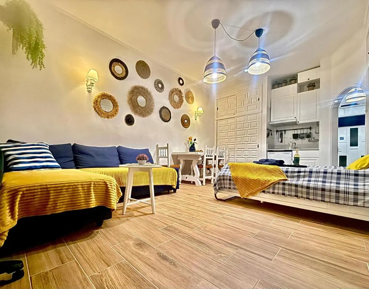 Image 4 of PRECIOSO LOFT CON PISCINA