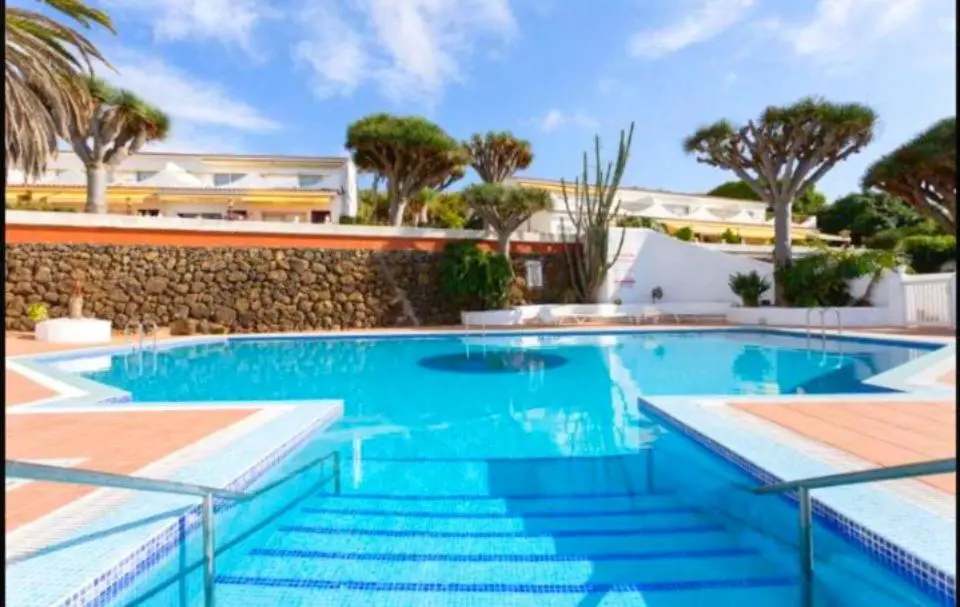 Image 2 of PRECIOSO LOFT CON PISCINA